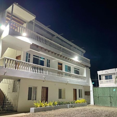 Hotel Paicos Beach Cartagena Exteriör bild