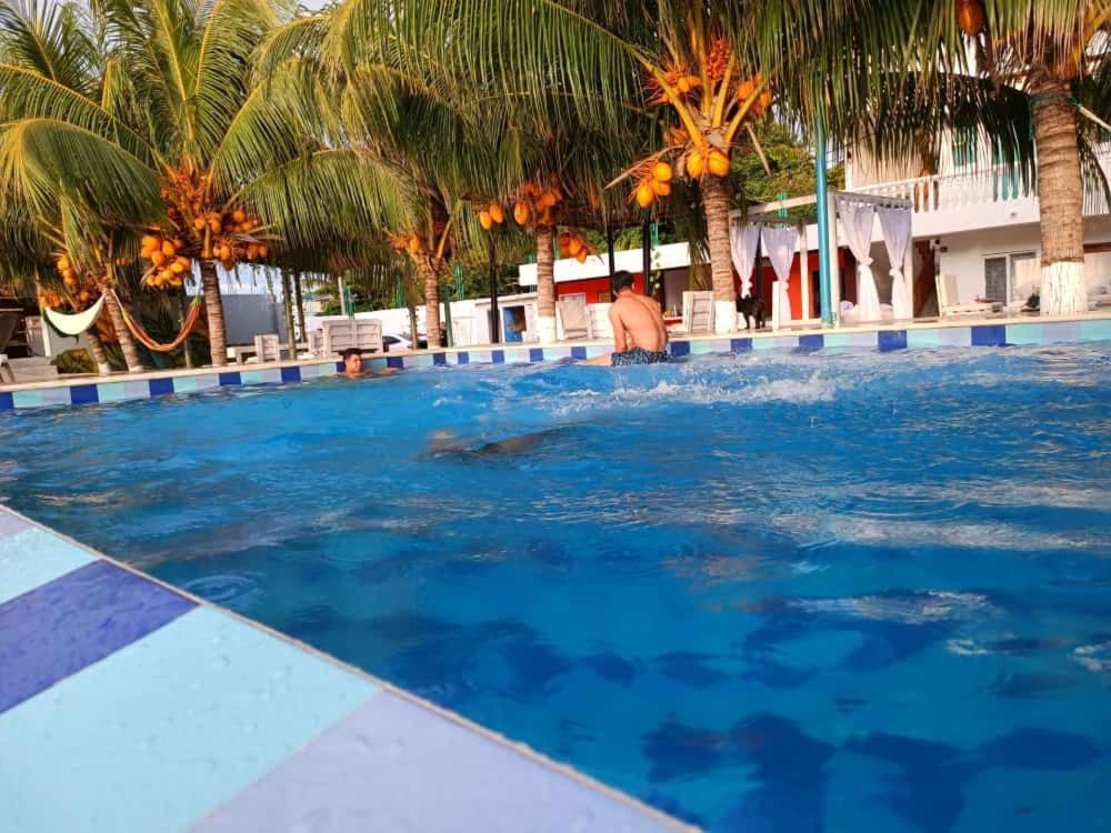 Hotel Paicos Beach Cartagena Exteriör bild