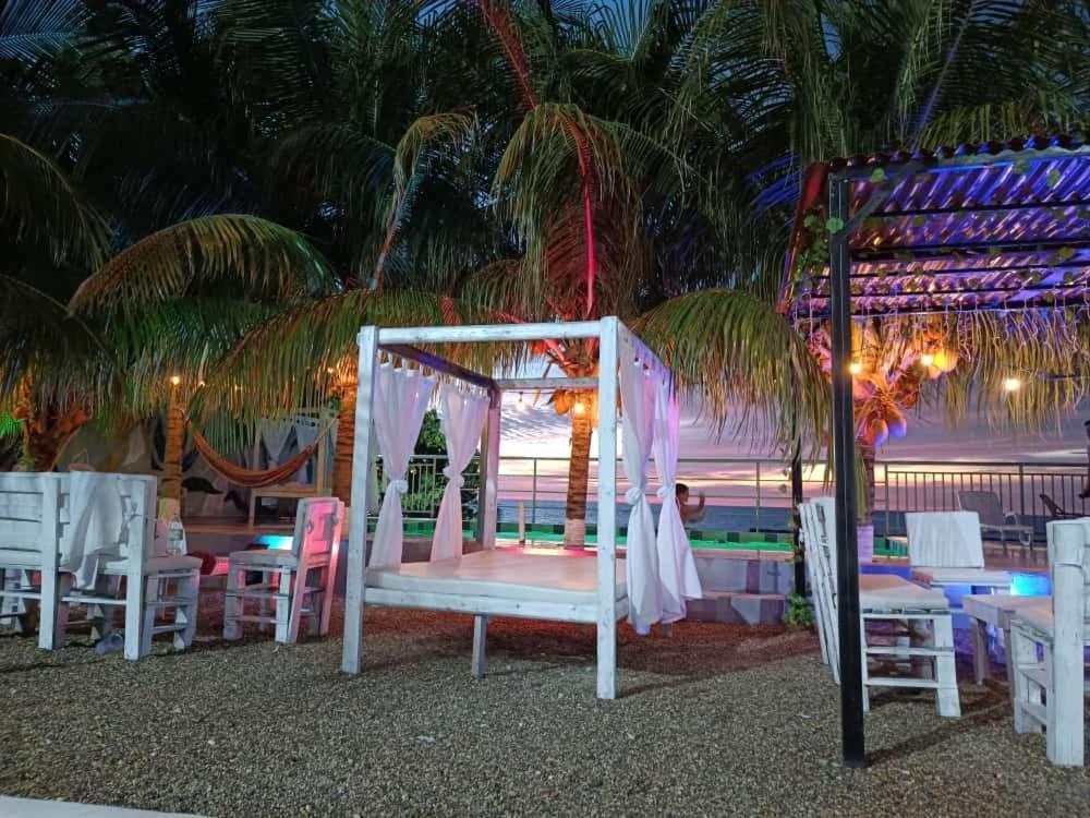 Hotel Paicos Beach Cartagena Exteriör bild